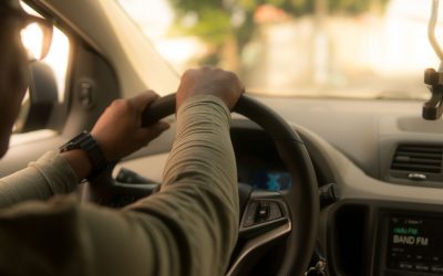 Conducir en estado de ebriedad o bajo efectos de estupefacientes, entre las faltas graves