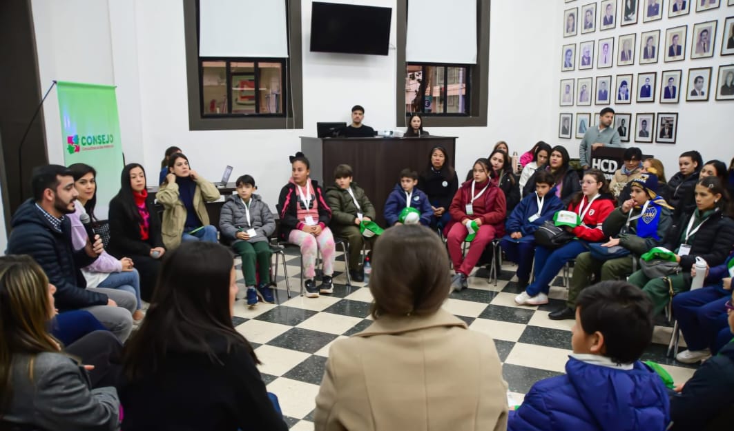 Del barrio al recinto: la voz de los vecinos en el HCD